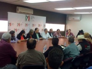 Antonio Magaña, con los sectores del PRI de Mexicali.