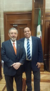 Nicolás Quintero con el presidente de la Suprema Corte de Justicia de la Nación, Magistrado Luis María Aguilar González.