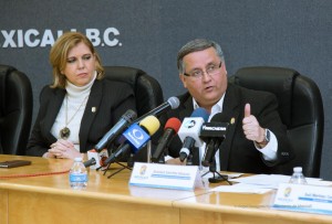 Alcalde Gustavo Sánchez y la Síndico Blanca Irene Villaseñor.