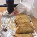 Comida de emergencia a los alumnos del Cobach Baja California.