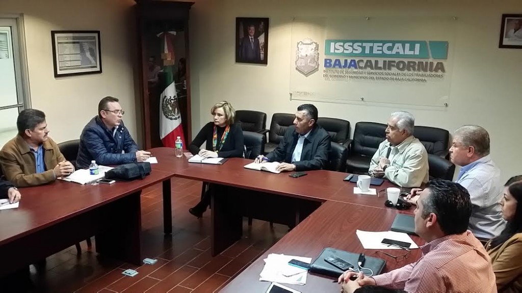 ESTABLECEN GOBIERNO DEL ESTADO Y SNTE SECCIÓN 37 MESA DE DIÁLOGO PARA ATENDER TEMA DE PENSIONES Y JUBILACIONES