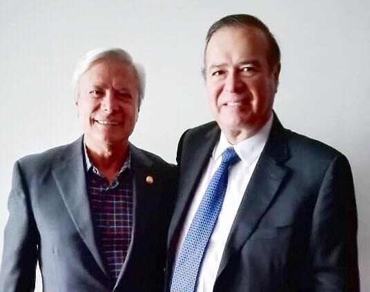 SE REÚNE ARTURO GONZÁLEZ CON EL SENADOR JAIME BONILLA VALDEZ