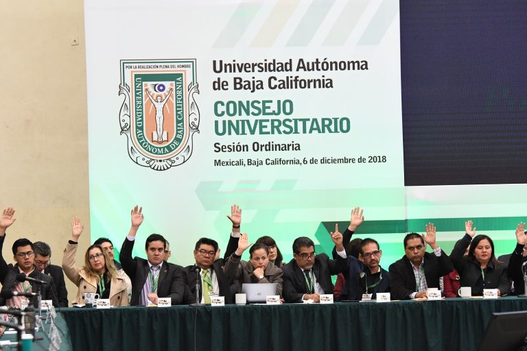 Ofrece Rector de UABC informe de cuatro años de gestión - Periodismo Negro