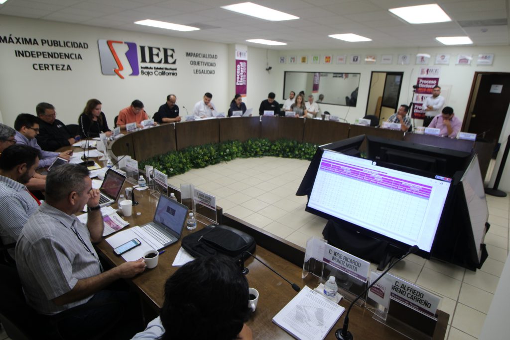 INICIAN CONSEJOS DISTRITALES DEL IEEBC CON LOS CÓMPUTOS