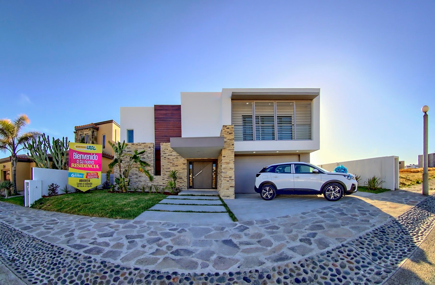 Ganadores del 84 Sorteo de UABC, cae en Mexicali el premio mayor