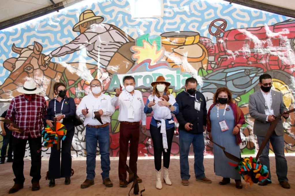 PRESIDE MARINA DEL PILAR ARRANQUE DE AGROBAJA 2022