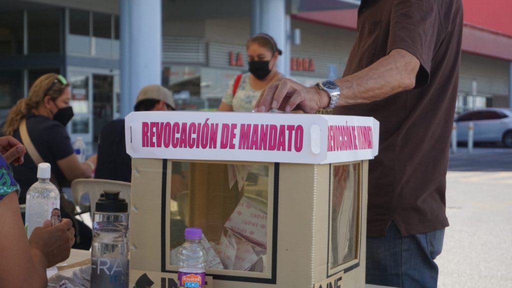 revocación de mandato