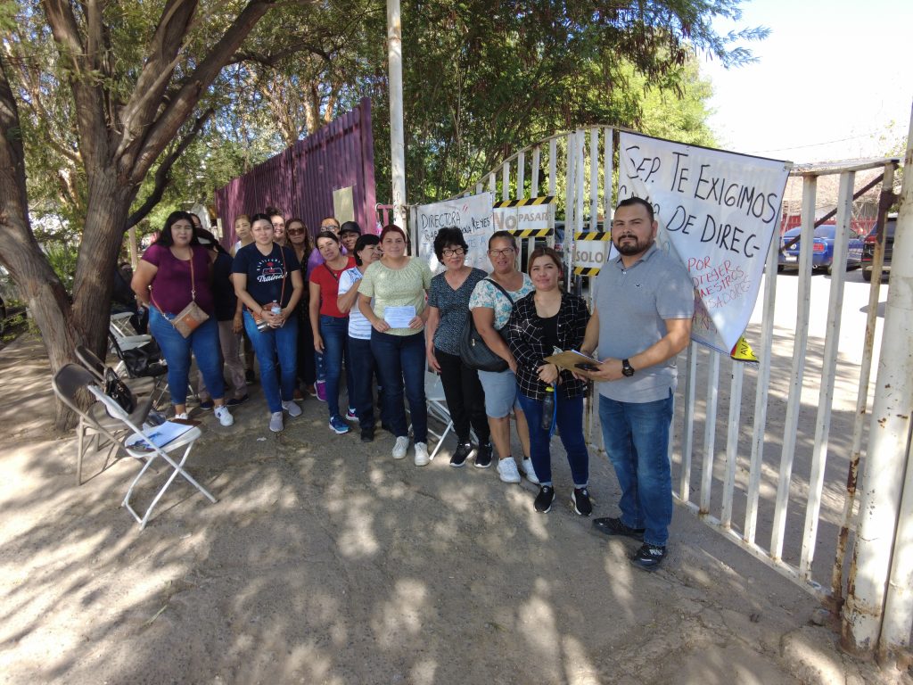 Protesta en Escuela Secundaria #90