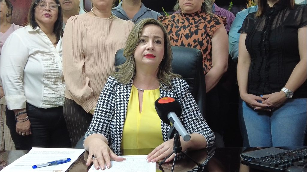 Selene Cota, líder del Sindicato de Burócratas