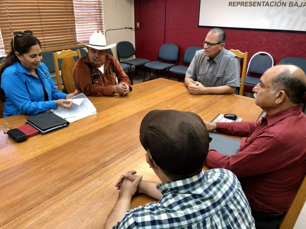 Acuerdan productores y AGRICULTURA trabajar por el sector ganadero del Valle de Mexicali: JARG