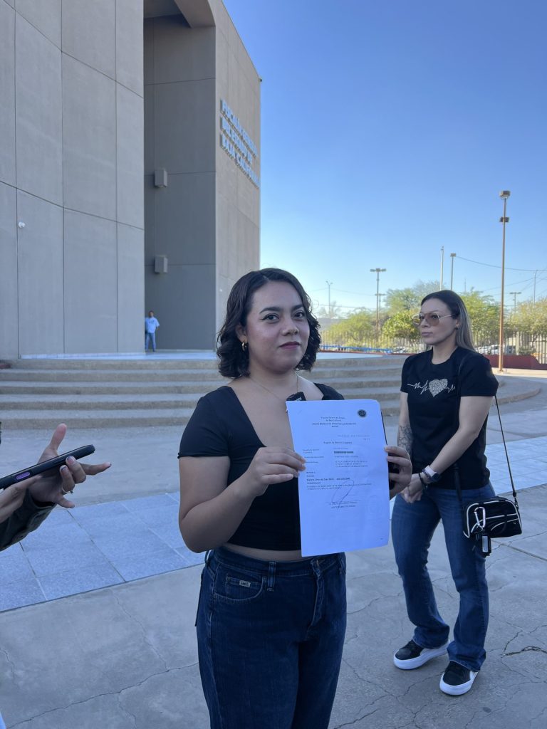 Denuncia reportera Tiffany Abish ser víctima de violencia digital