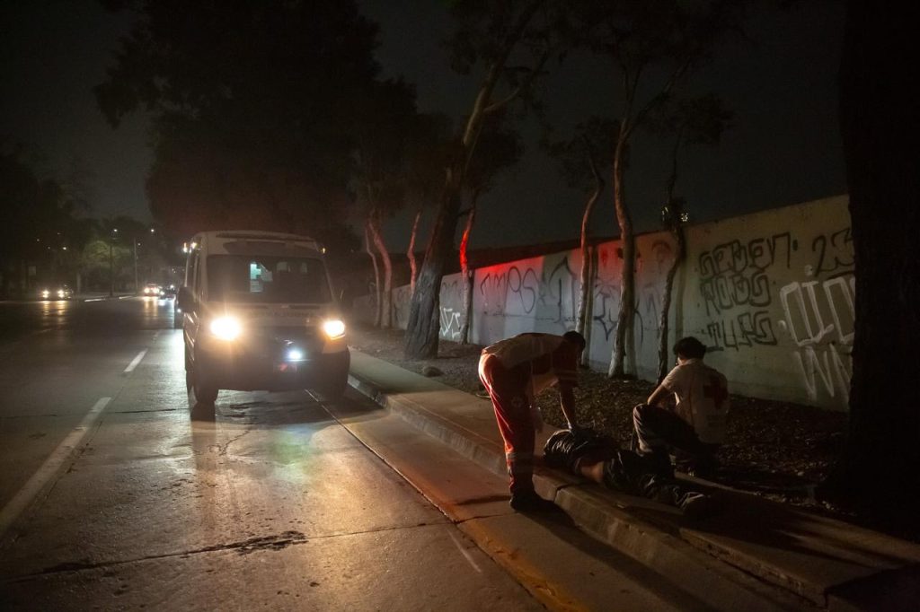 Hombre en situación de calle muere junto a su mascota tras ser atropellados en la Vía Rápida Oriente