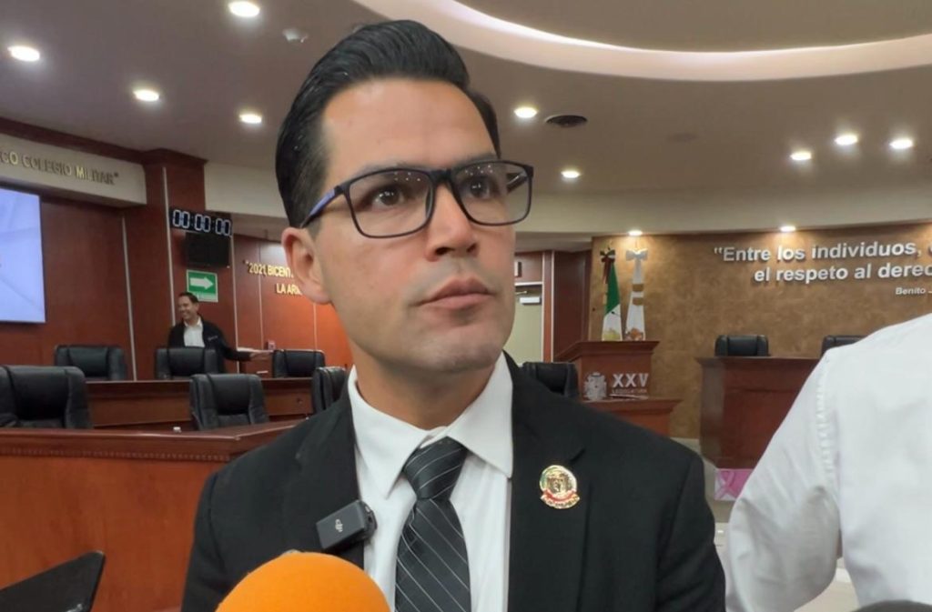 Proponen tipificar como delito agresiones contra periodistas