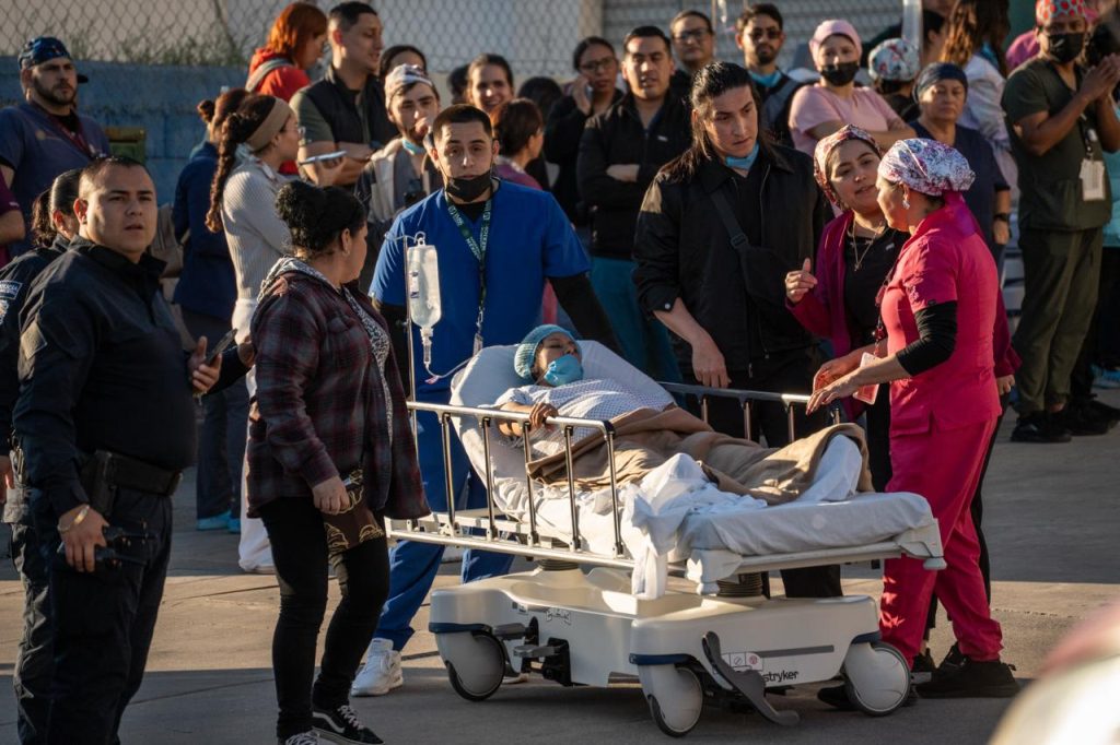 Incendio en la parte posterior del Hospital Materno Infantil provoca evacuación de personal y pacientes