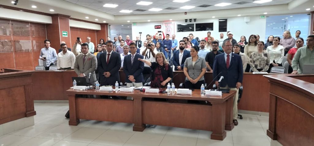 Comparece ante el Congreso del Estado la titular de Pesca y Acuacultura