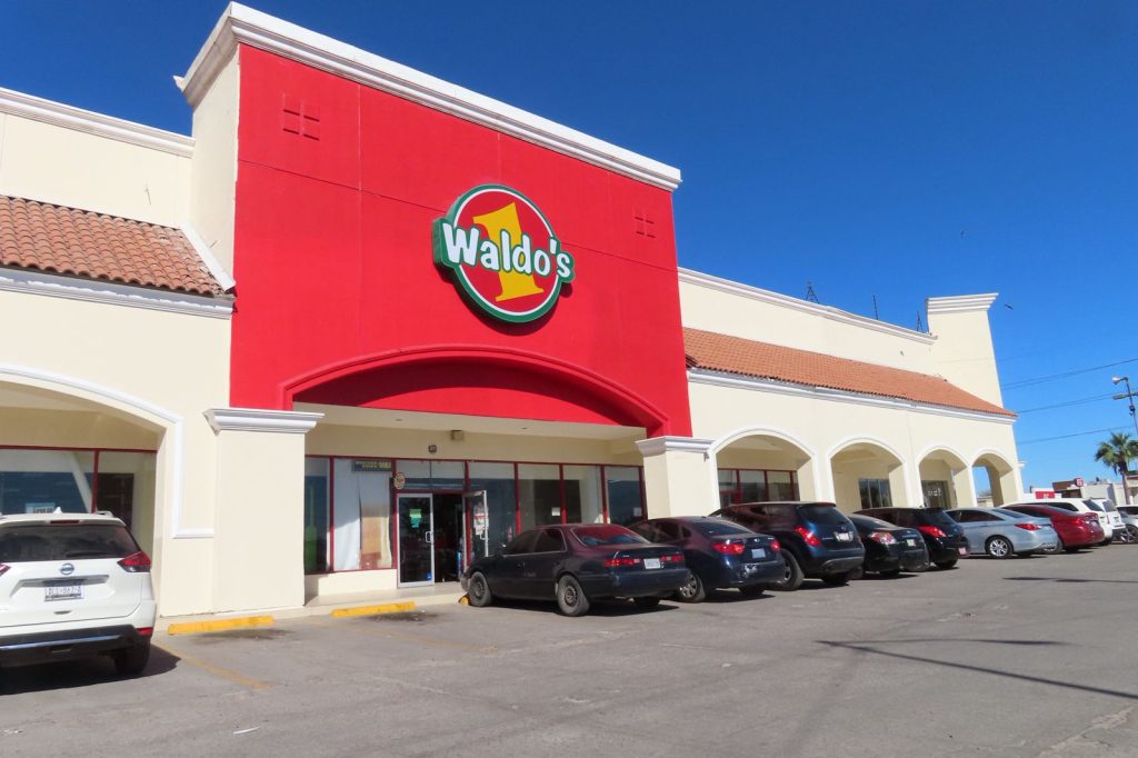 Clausuran 2 tiendas Waldos en Mexicali; el resto opera con normalidad