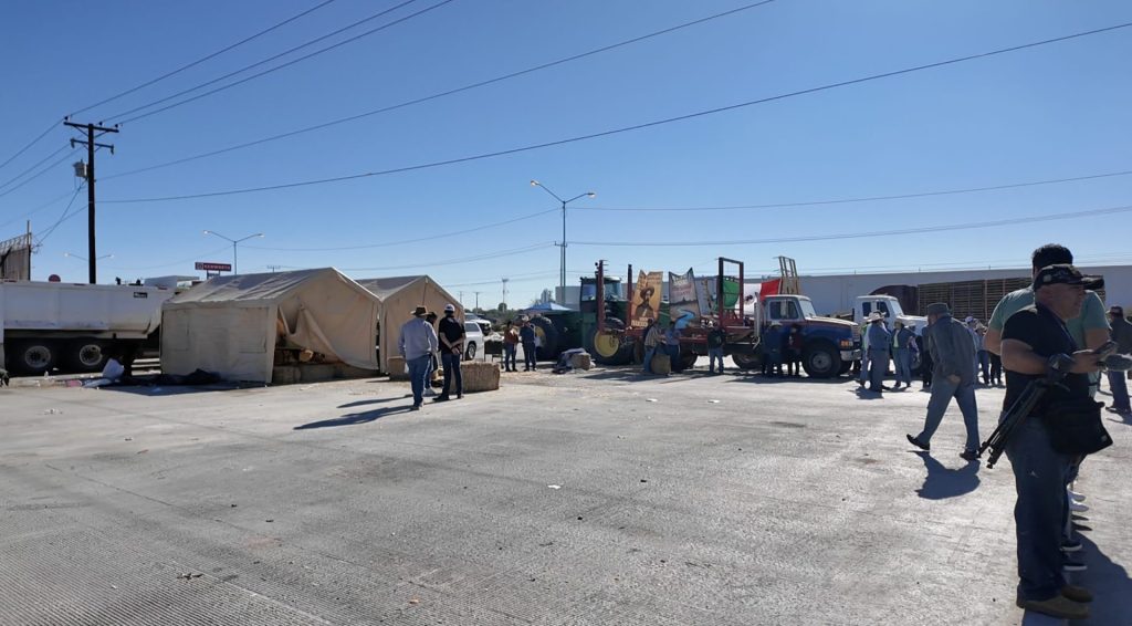 Abren garita comercial de Mexicali–Calexico, pero agricultores advierten que es una “apertura parcial”