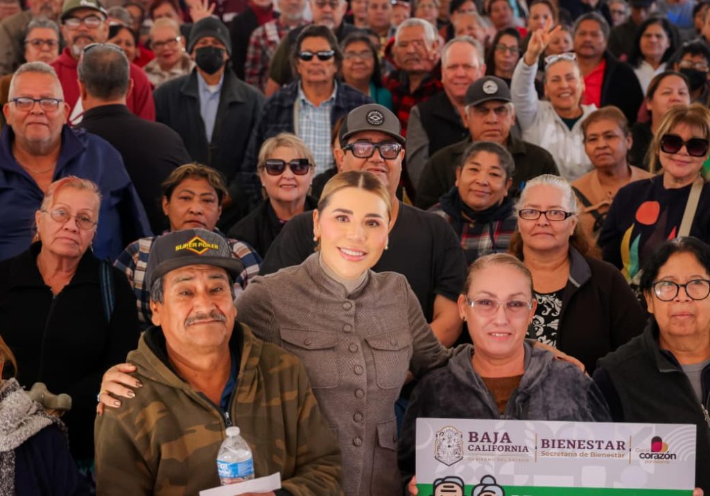 Aumento a pensiones mejora calidad de vida: Gobernadora Marina del Pilar