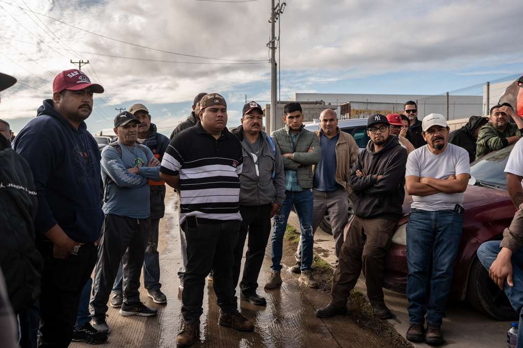 Trabajadores toman empresa Clave Manufacturing en Rosarito por falta de pagos y aguinaldo
