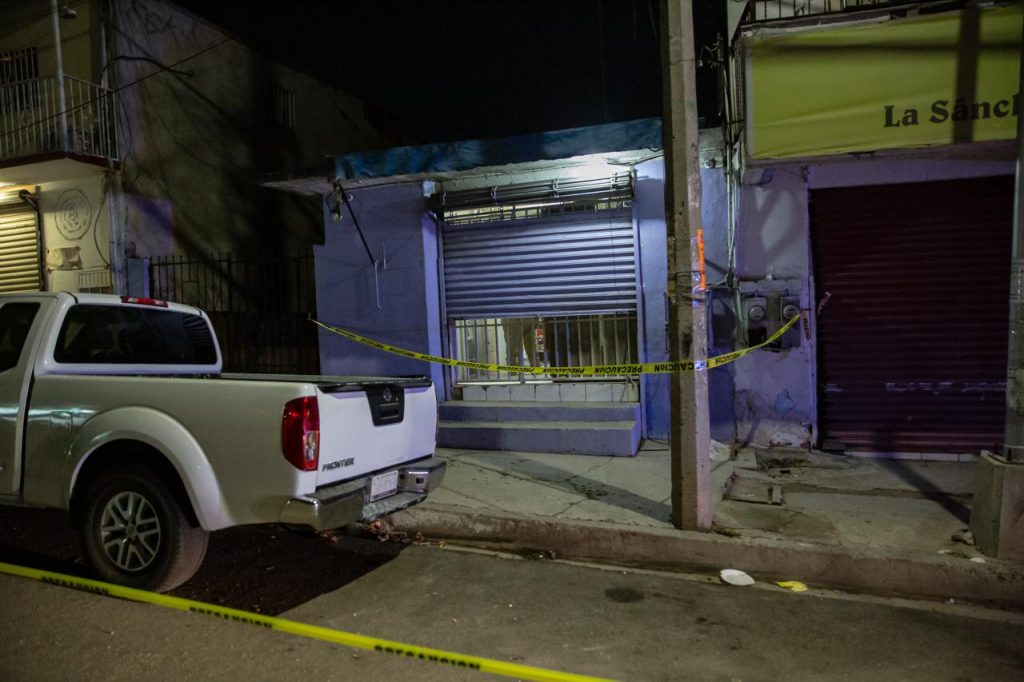Hombre es asesinado a balazos dentro de tienda en Sánchez Taboada