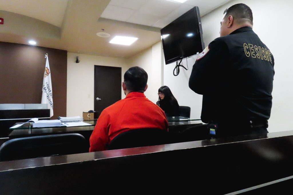 Prisión preventiva contra dueño de Tacos «El Cali», acusado de violar a una adolescente