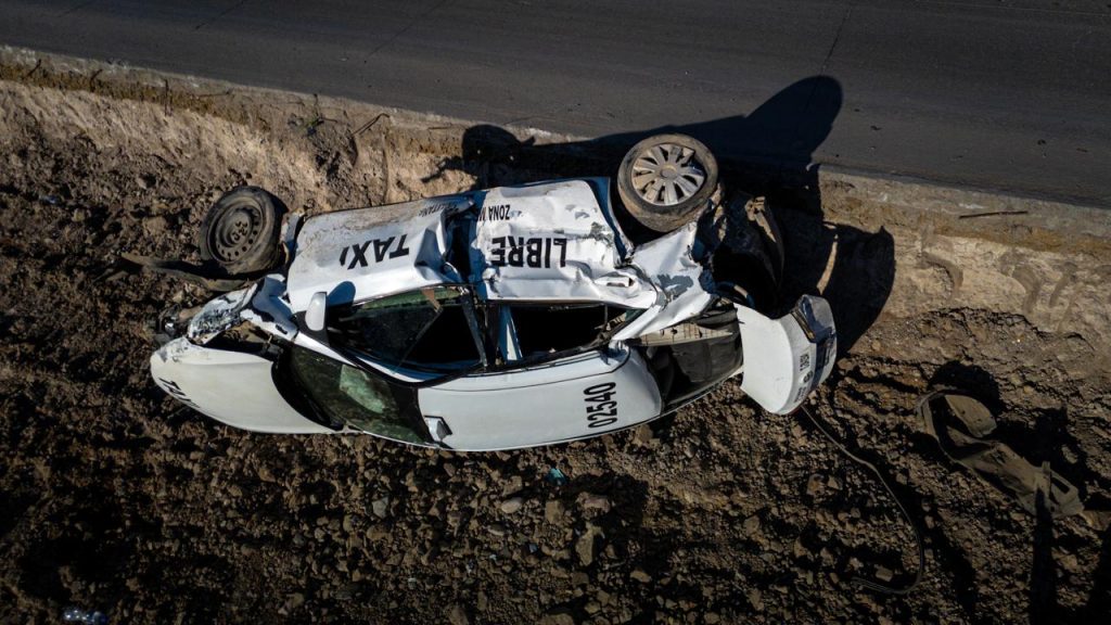Otro choque con taxi involucrado de Tijuana #Simutra