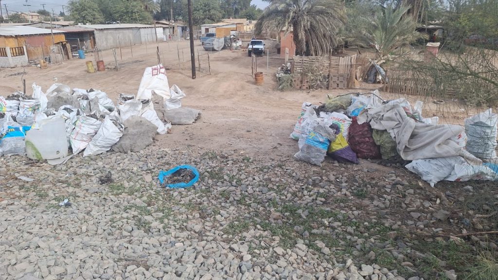 Atrapan banda de roba metales de vagones del tren en el Valle de Mexicali