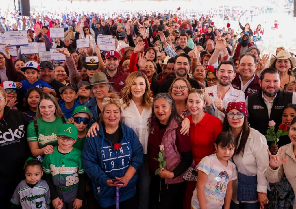 Refrenda gobernadora Marina del Pilar inversión histórica en bacheo y pavimentación