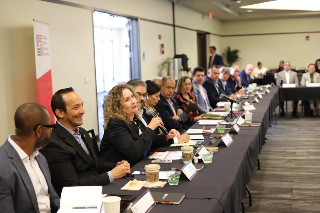 Impulsan educación con CALIBAJA: Irma Martínez