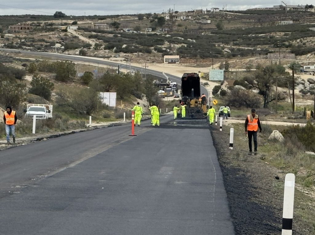 Arranca programa de pavimentación en carreteras federales de BC