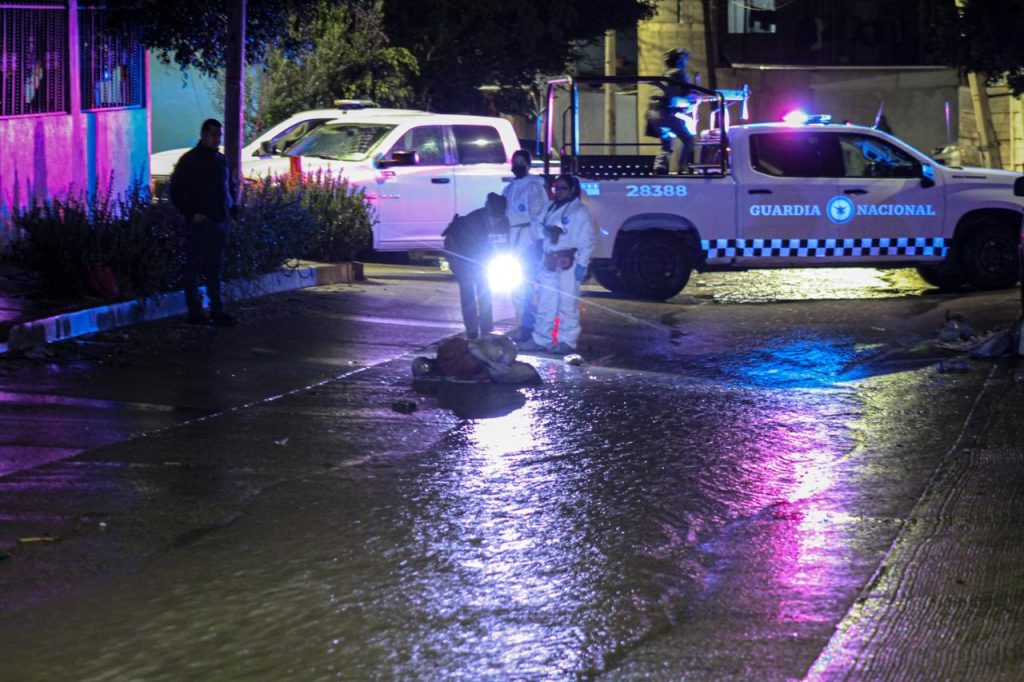 Lluvias arrastran cadáver hasta calles del Mariano Matamoros