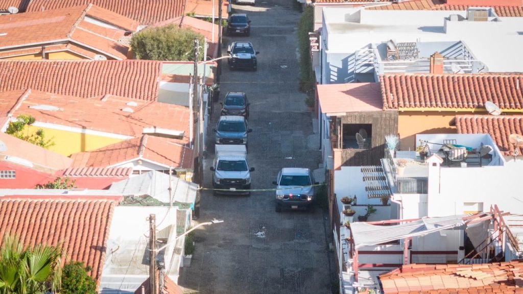 Investigan doble homicidio en fraccionamiento San Antonio del Mar