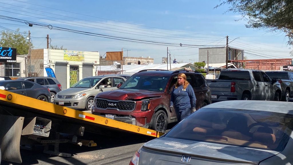 Persecución culmina frente a Facultad de Ciencias Humanas: detienen al conductor