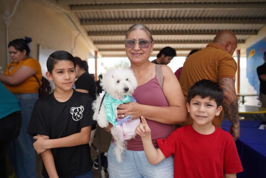 UABC realiza brigada comunitaria con más de 900 servicios gratuitos en Villas del Campo