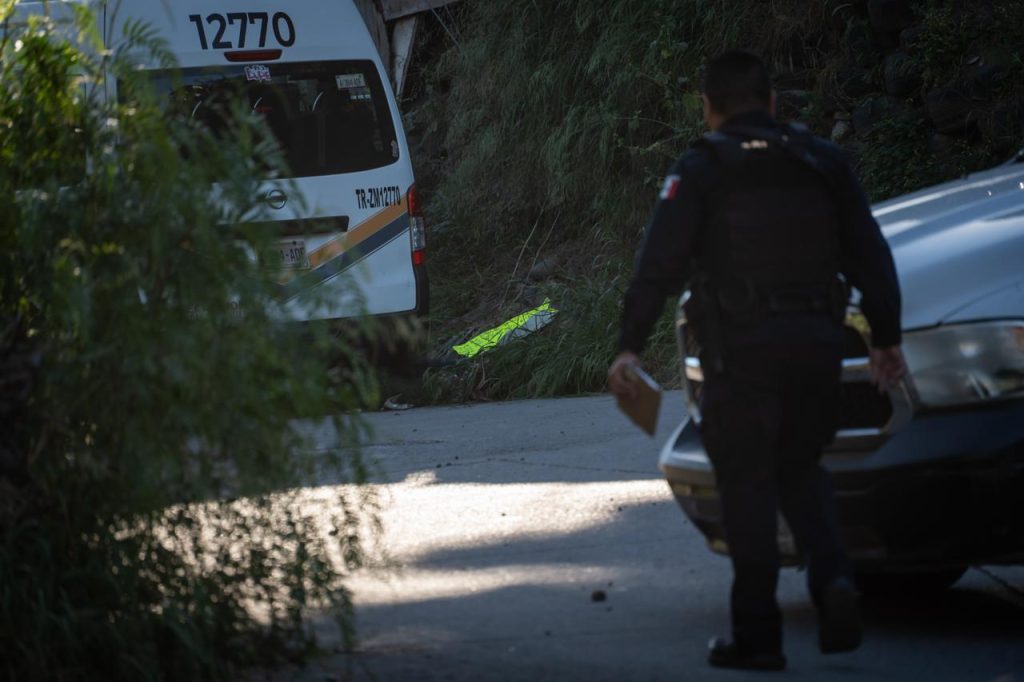 Hallan hombre sin vida con huellas de violencia y mensaje con amenazas en la colonia Obrera