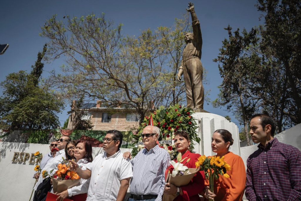 Conmemoran en Lomas Taurinas el XXXII aniversario luctuoso de Luis Donaldo Colosio