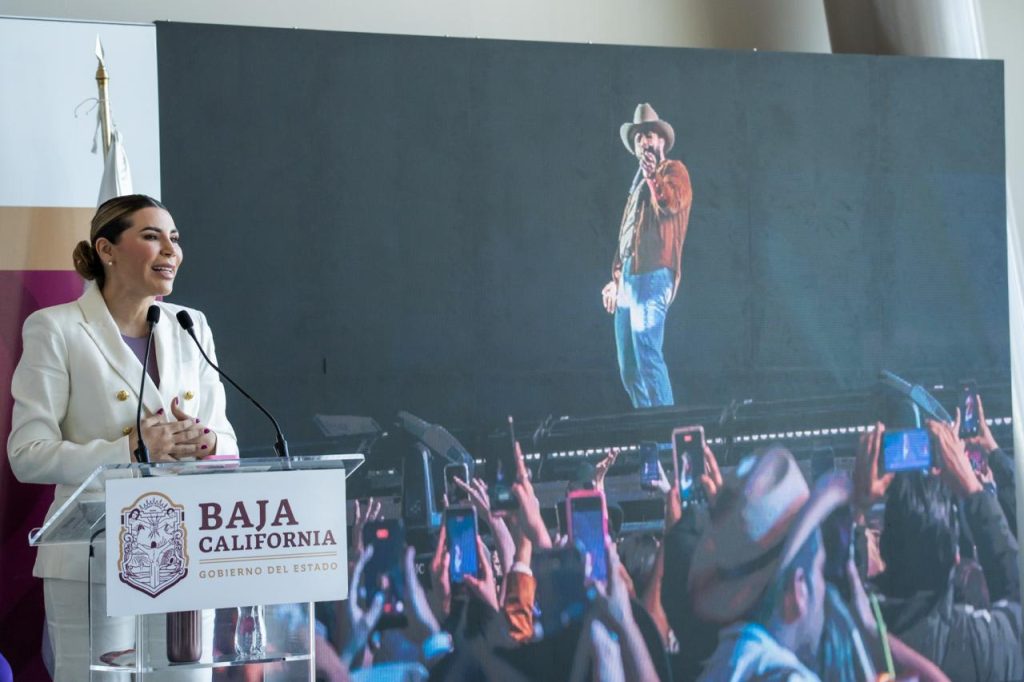 Protección Civil de BC realizó el conteo de 35 mil asistentes mediante medición con drones en concierto de Carín León