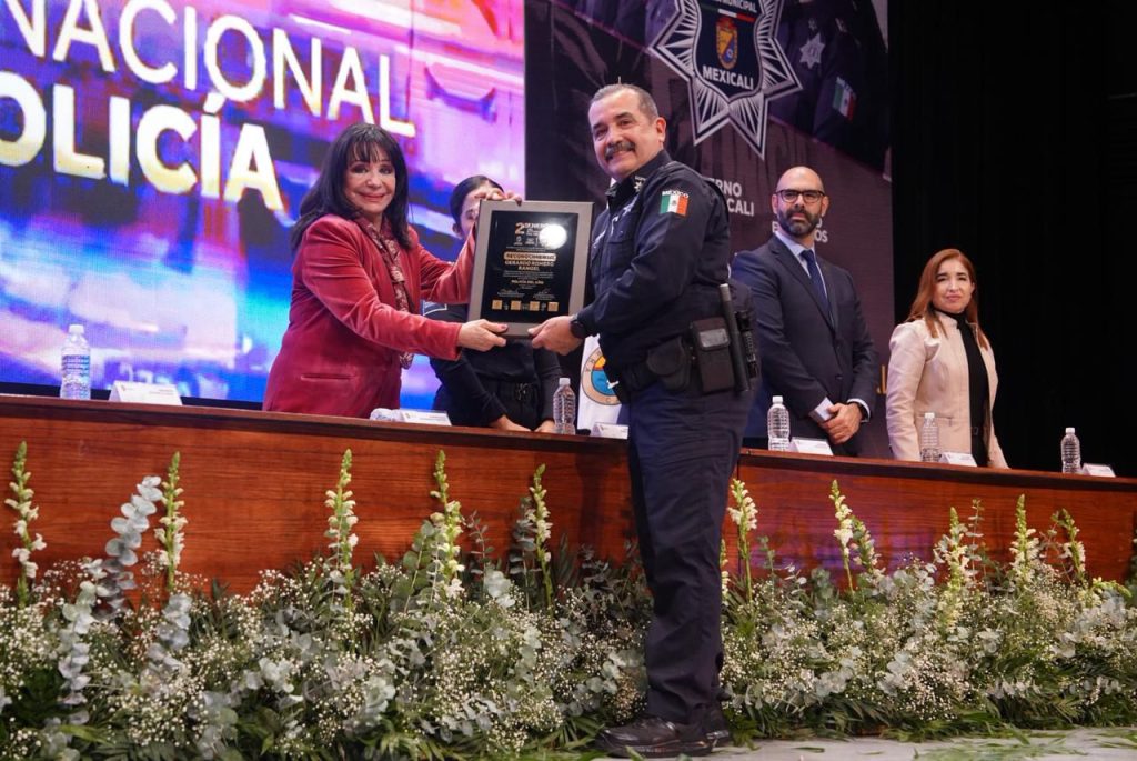 Gobierno de Mexicali logra que policías obtengan crédito para vivienda del Infonavit