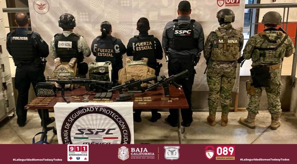 Aseguran armas largas y equipo táctico en 2 operativos en Tijuana