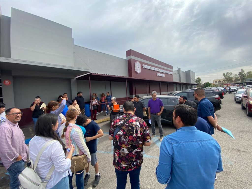 “Queremos nuestras placas”: exigen afectados de REPUVE