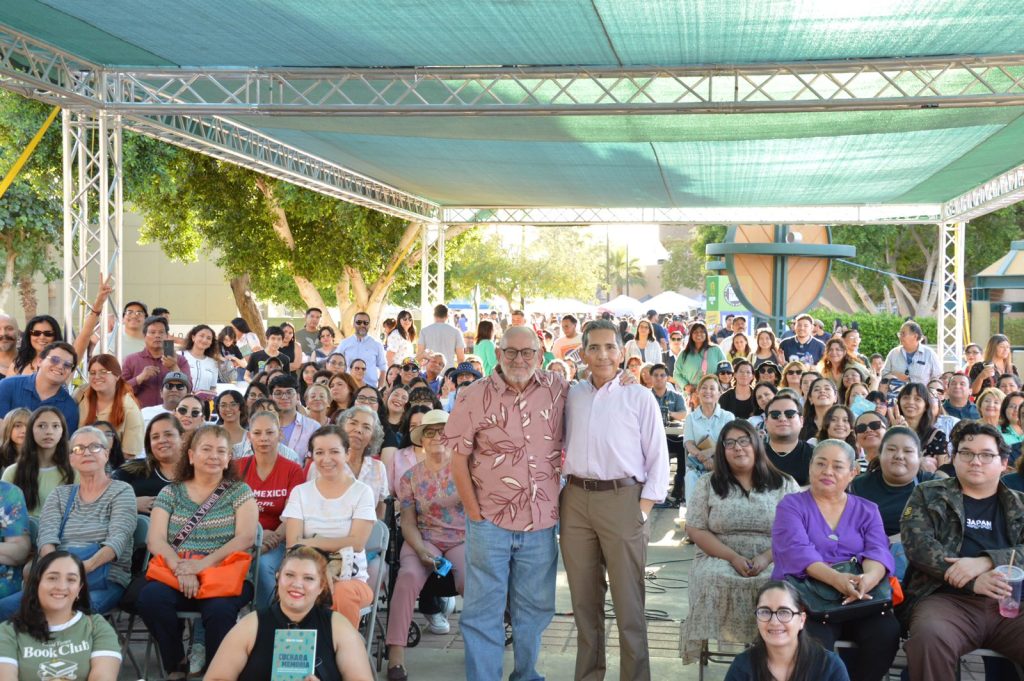 Literatura, reflexión y música marcan el tercer día de la FIL UABC
