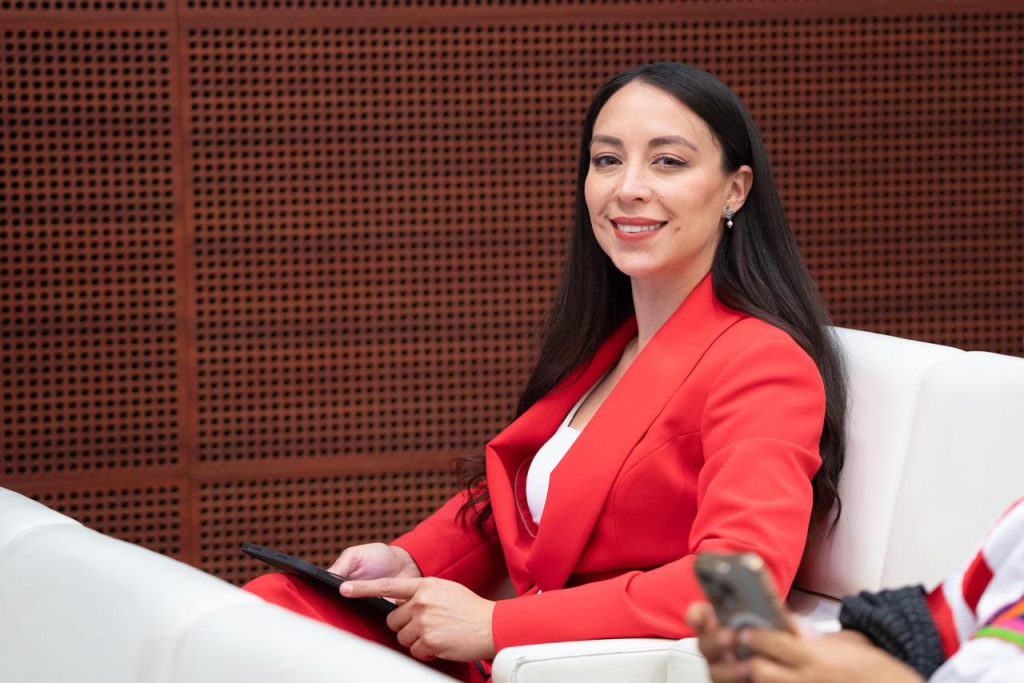 Julieta Ramírez asume vocería en el Senado