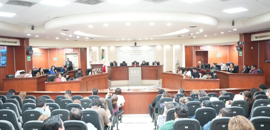 Acuerdan diálogo magisterio y burocracia para construir nuevo marco de pensiones y jubilaciones