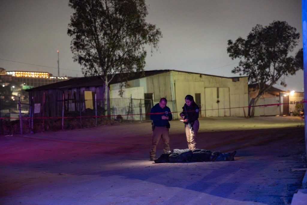 Localizan cuerpo maniatado en Loma Bonita
