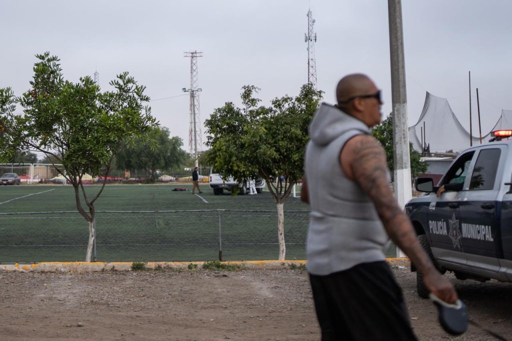Hallazgo en cancha de fútbol de la unidad deportiva Salvatierra