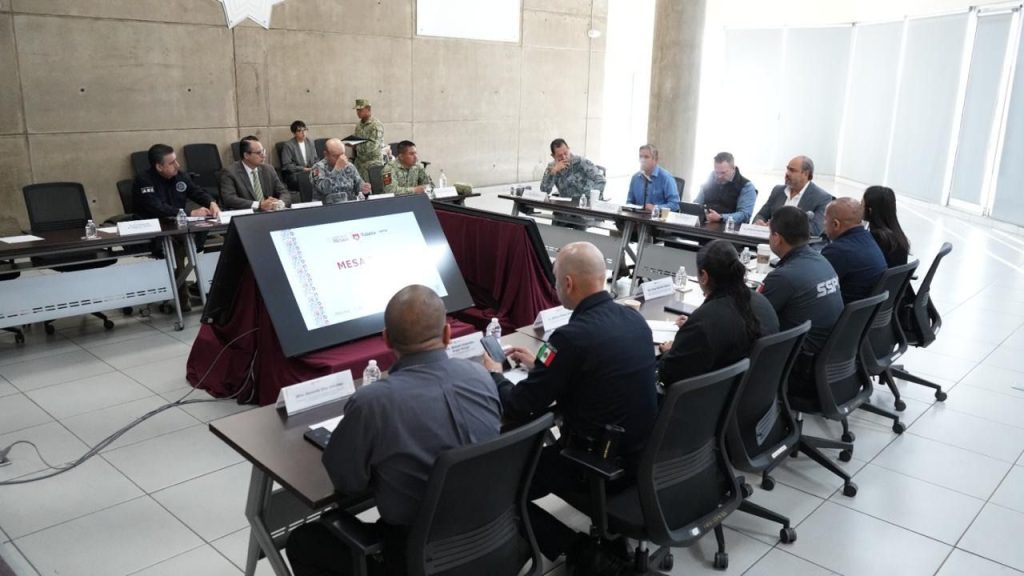 Acuerdan autoridades reforzar la seguridad en escuelas de BC