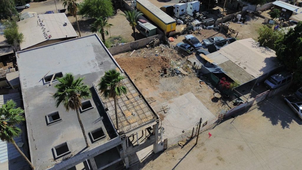 Ubican osamenta en predio cateado por la FGE en Mexicali