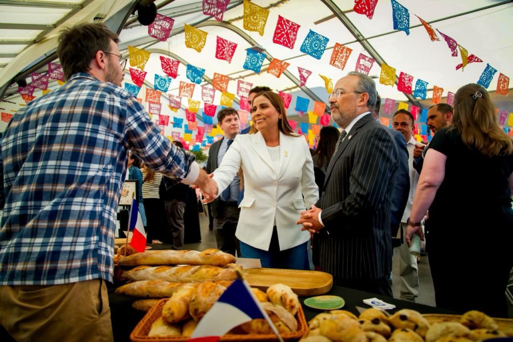 Claudia Agatón posiciona a Ensenada en Los Ángeles y fortalece vínculos con Francia