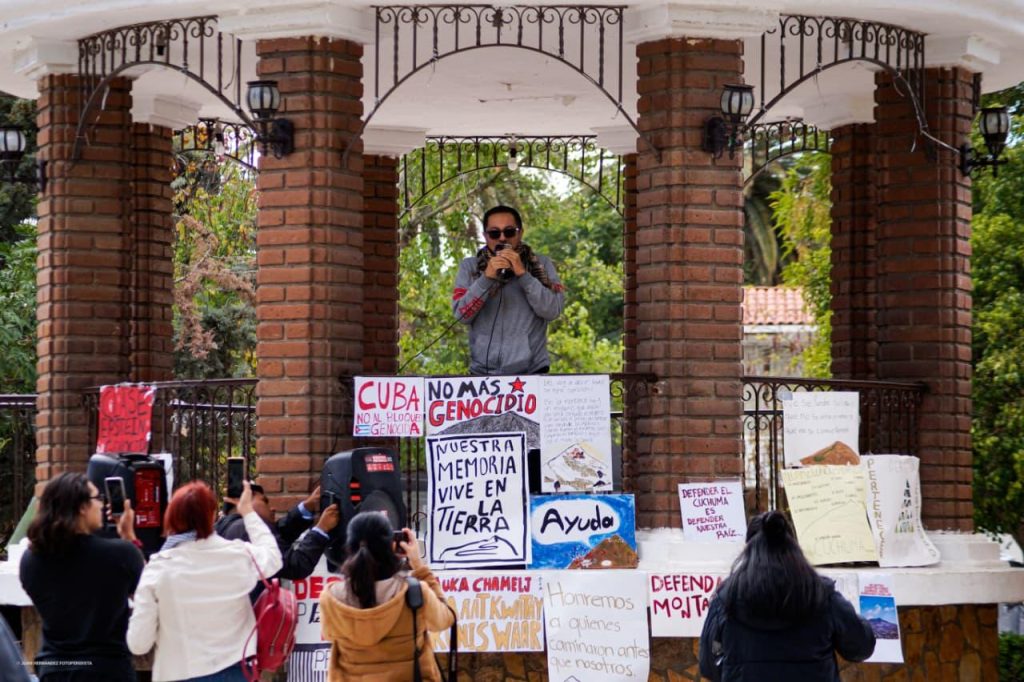 Protestan en Tecate en defensa del Cuchumá; advierten daño ambiental y cultural por explosiones
