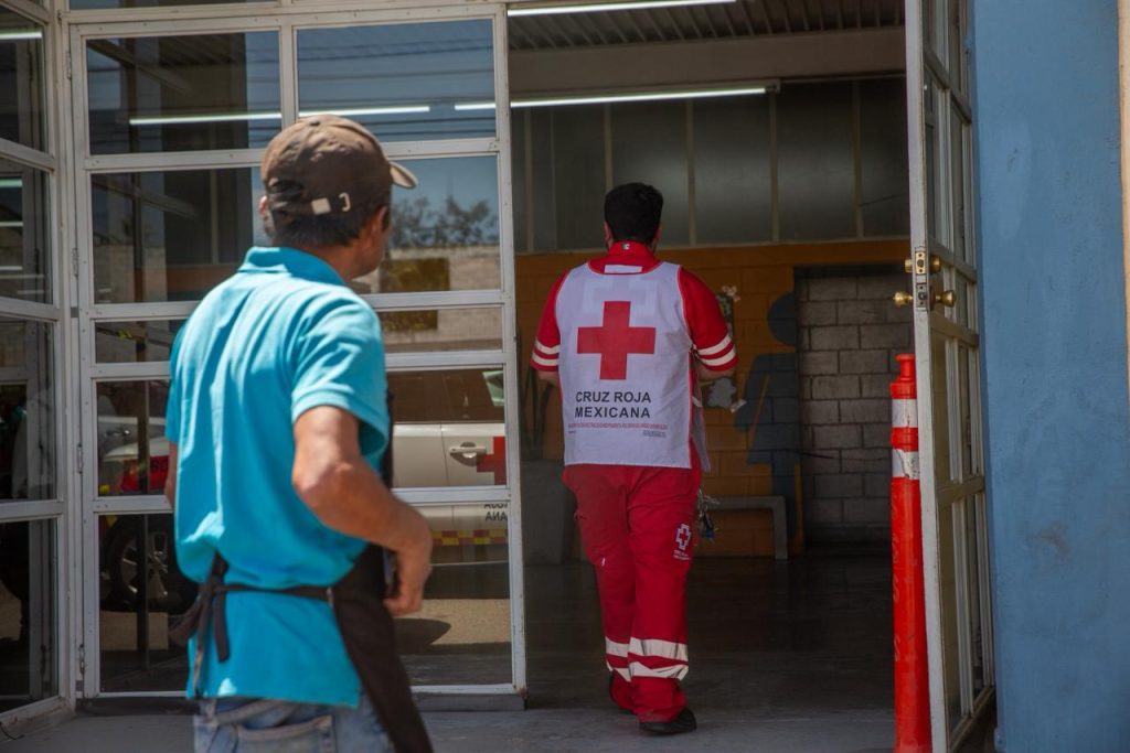 Atienden a menores tras síntomas de intoxicación al interior de colegio en la colonia Libertad